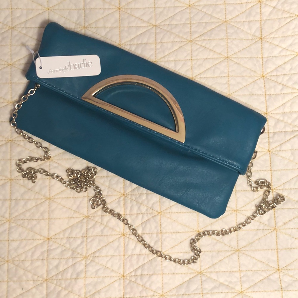 Charming Charlie: crossbody purse